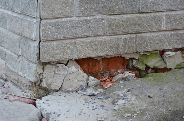 Foundation Settlement Repair in Cedar Falls